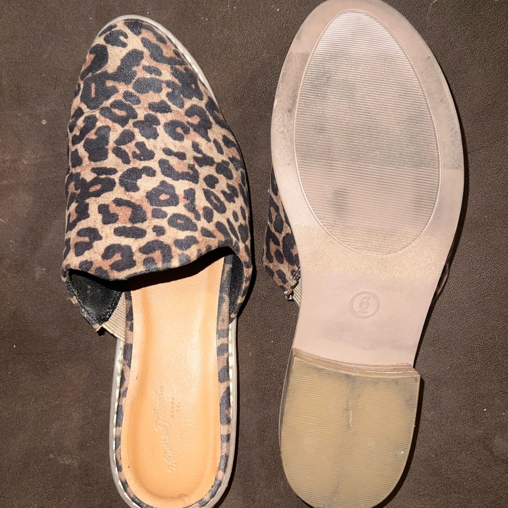 Universal Thread Leopard Print Slip-On Women’s Mules - Brown